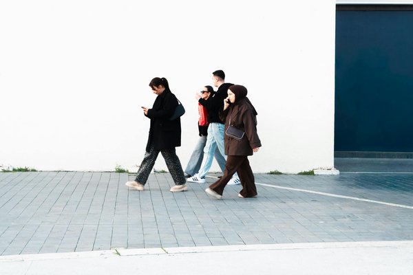 Plongez dans l'artisanat : le guide essentiel pour organiser une journée de découverte inoubliable pour adolescents